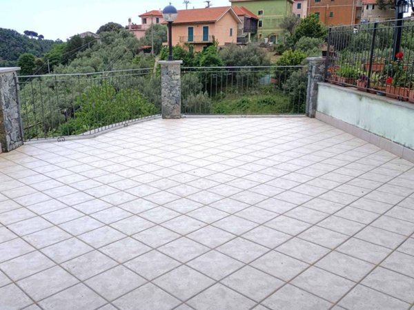 casa indipendente in vendita a Celle Ligure in zona Sanda