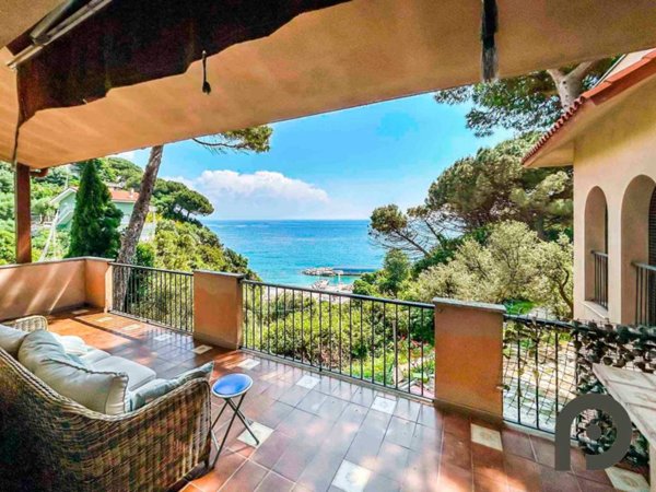 appartamento in vendita a Celle Ligure
