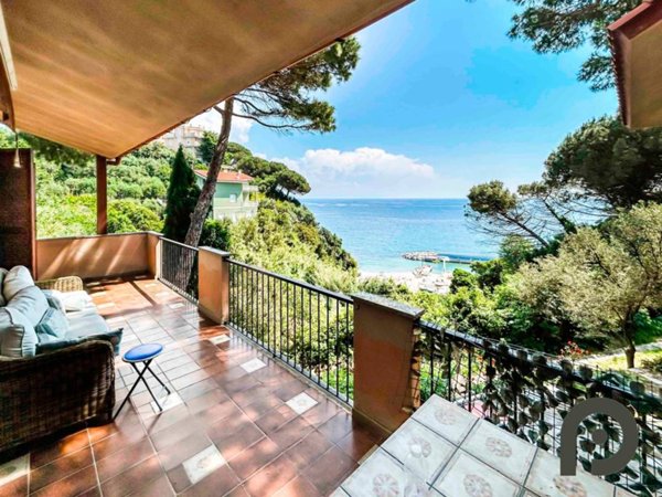 appartamento in vendita a Celle Ligure