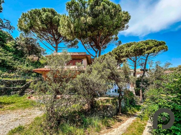 appartamento in vendita a Celle Ligure in zona Pecorile