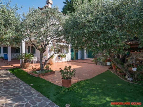 casa indipendente in vendita a Celle Ligure