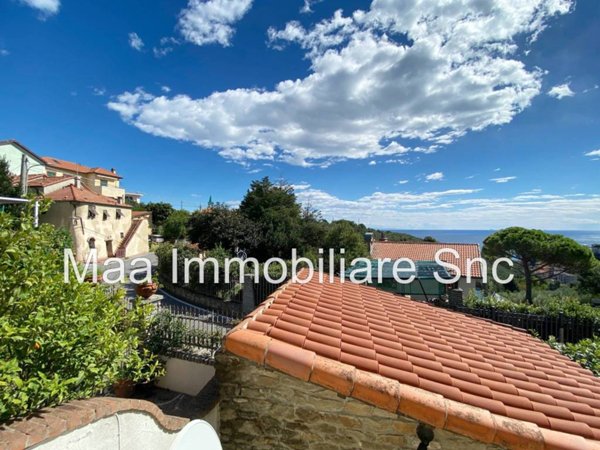 casa indipendente in vendita a Celle Ligure in zona Pecorile
