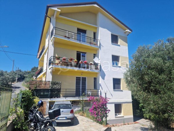 appartamento in vendita a Celle Ligure in zona Costa