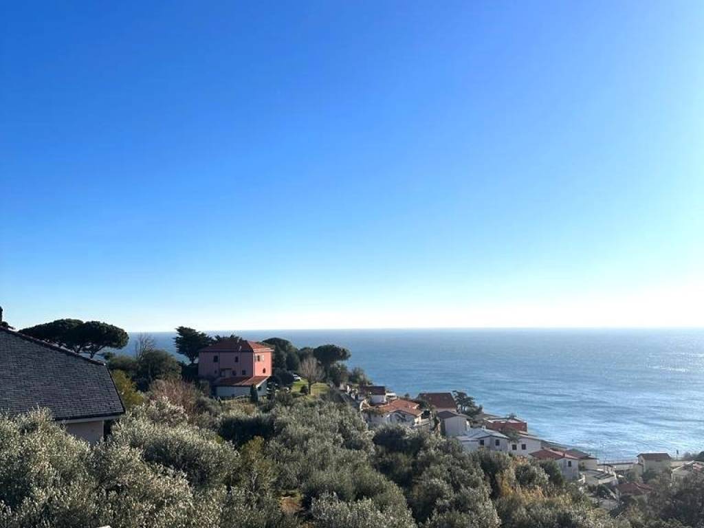 casa indipendente in vendita a Celle Ligure in zona Pecorile