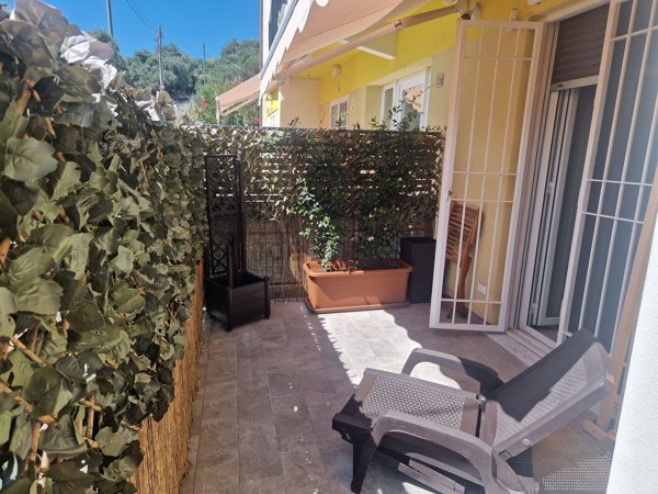 appartamento in vendita a Celle Ligure in zona Costa