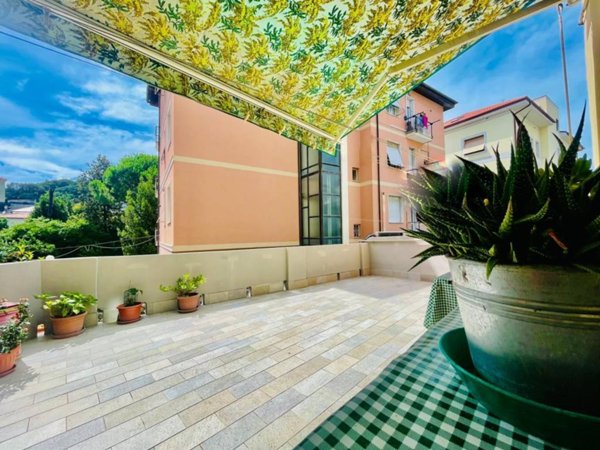 appartamento in vendita a Celle Ligure in zona Pecorile