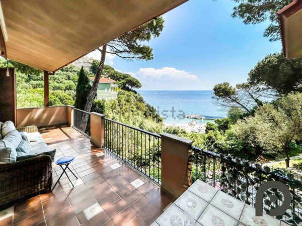 appartamento in vendita a Celle Ligure in zona Pecorile