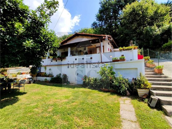 casa indipendente in vendita a Celle Ligure in zona Sanda
