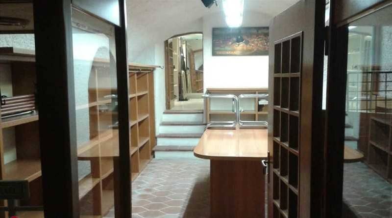 negozio in vendita a Celle Ligure in zona Pecorile
