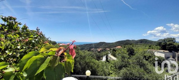 appartamento in vendita a Celle Ligure in zona Sanda