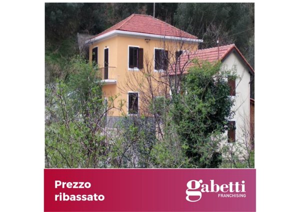 casa indipendente in vendita a Celle Ligure in zona Pecorile
