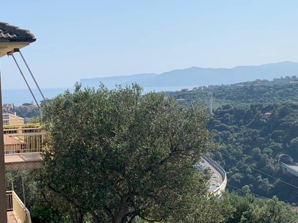 appartamento in vendita a Celle Ligure