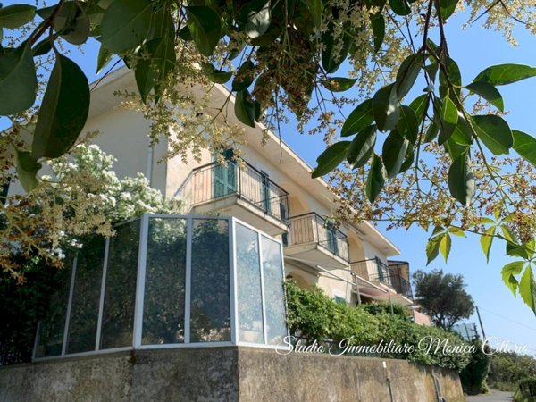 appartamento in vendita a Celle Ligure in zona Costa
