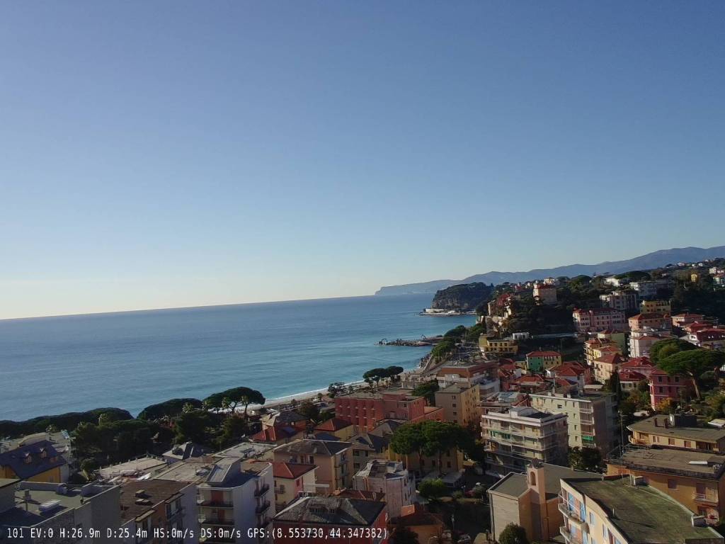 casa indipendente in vendita a Celle Ligure in zona Pecorile