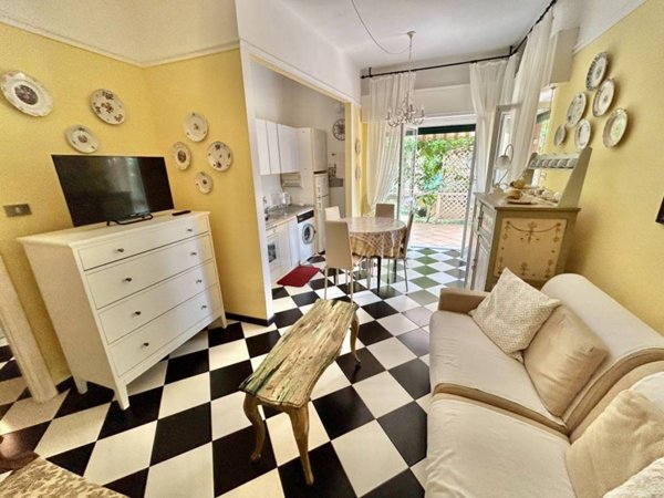 appartamento in vendita a Celle Ligure in zona Pecorile