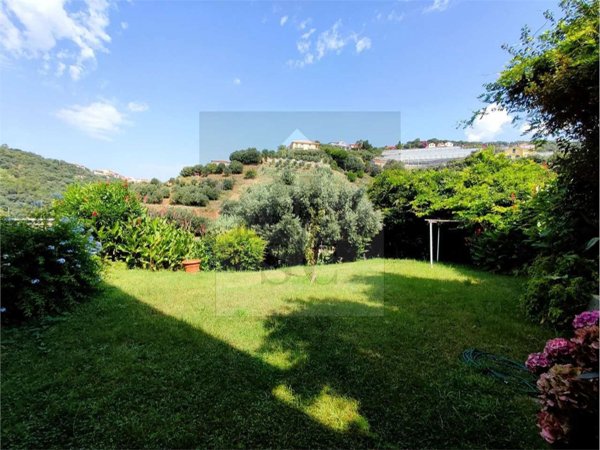 appartamento in vendita a Celle Ligure