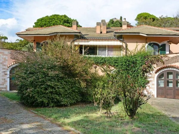 casa indipendente in vendita a Celle Ligure in zona Pecorile