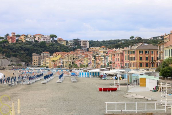 appartamento in vendita a Celle Ligure in zona Pecorile