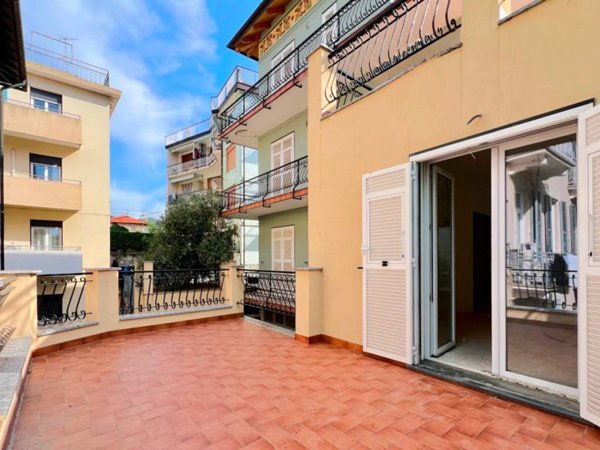 appartamento in vendita a Celle Ligure in zona Pecorile