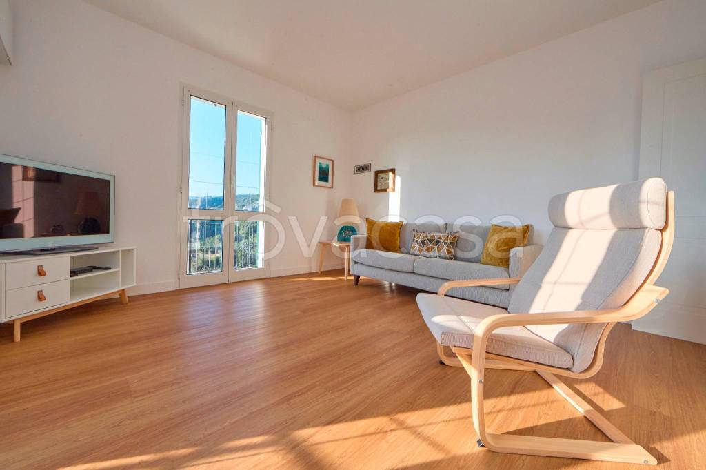appartamento in vendita a Celle Ligure in zona Costa