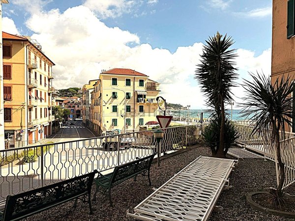 appartamento in vendita a Celle Ligure