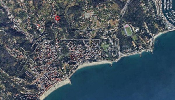 casa indipendente in vendita a Celle Ligure in zona Costa