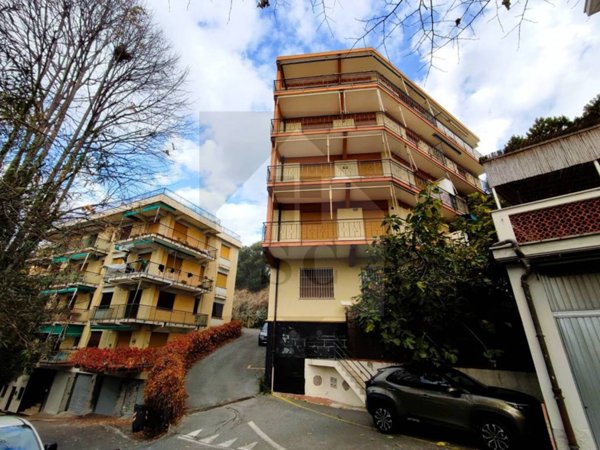 appartamento in vendita a Celle Ligure in zona Pecorile