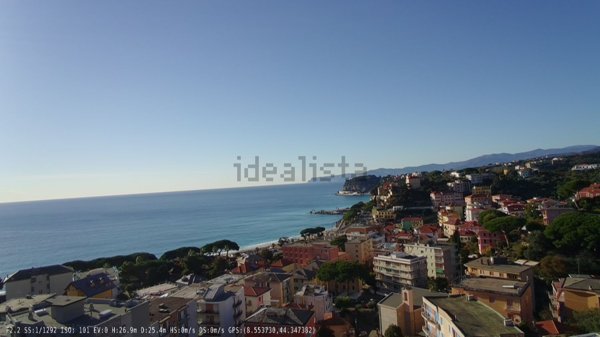 casa indipendente in vendita a Celle Ligure