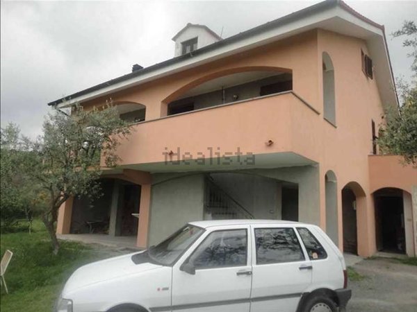 casa indipendente in vendita a Celle Ligure