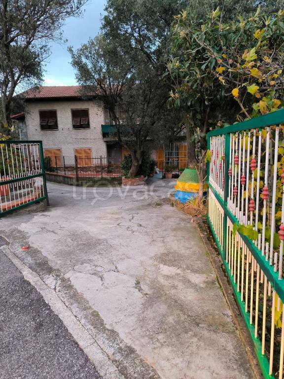appartamento in vendita a Celle Ligure in zona Sanda