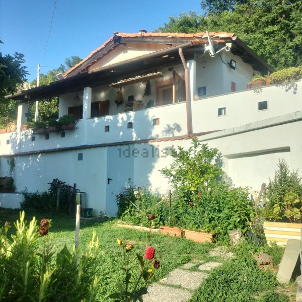 casa indipendente in vendita a Celle Ligure in zona Sanda