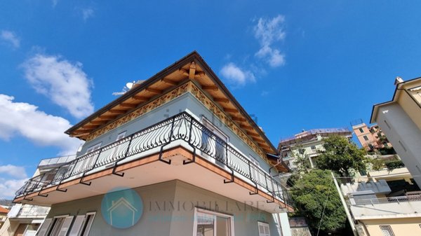 casa indipendente in vendita a Celle Ligure