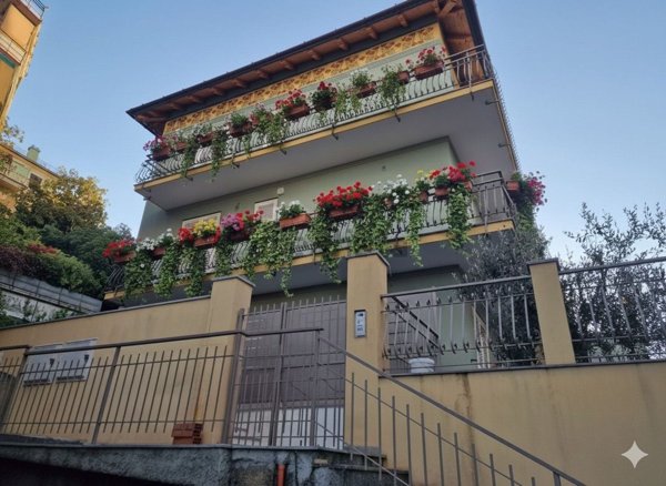 casa indipendente in vendita a Celle Ligure in zona Pecorile