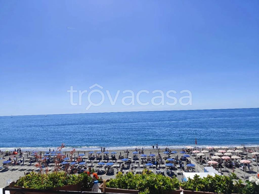 appartamento in vendita a Celle Ligure