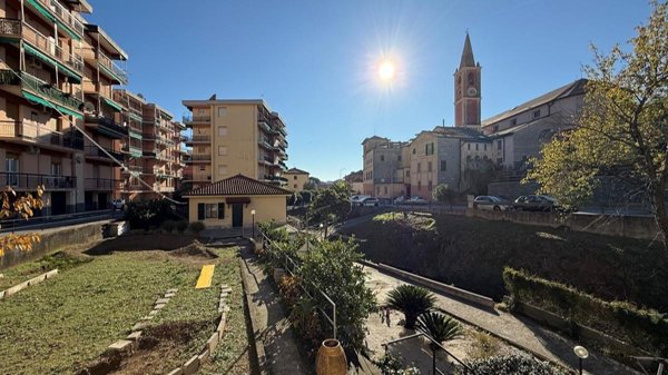appartamento in vendita a Celle Ligure in zona Costa