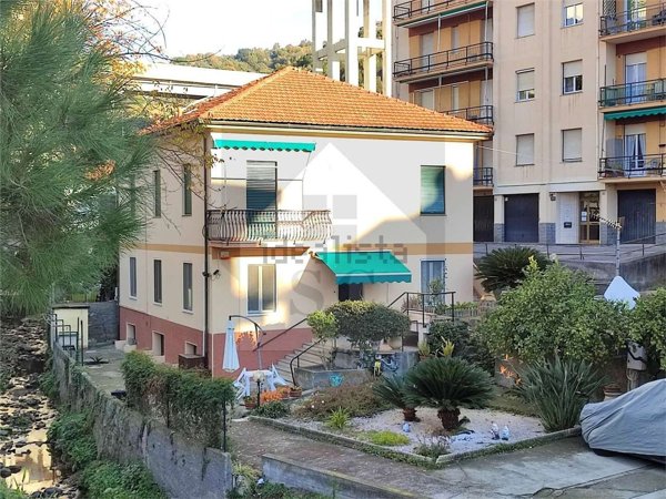 appartamento in vendita a Celle Ligure
