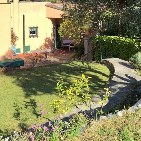 casa indipendente in vendita a Celle Ligure