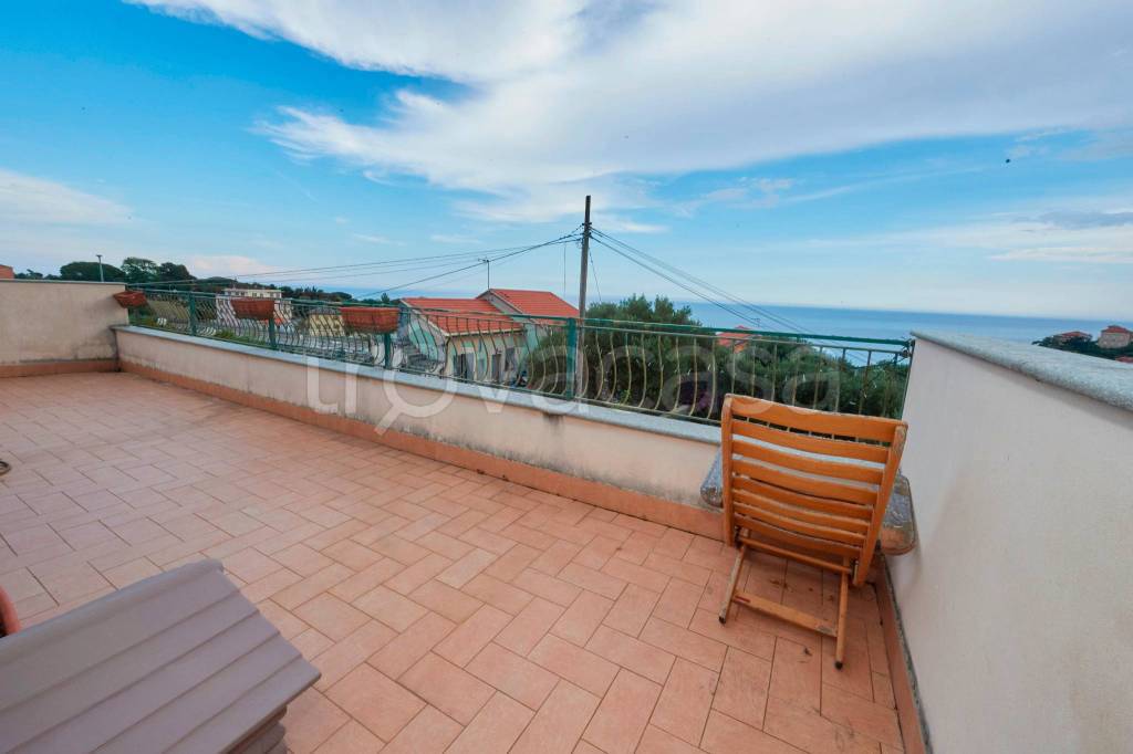 appartamento in vendita a Celle Ligure