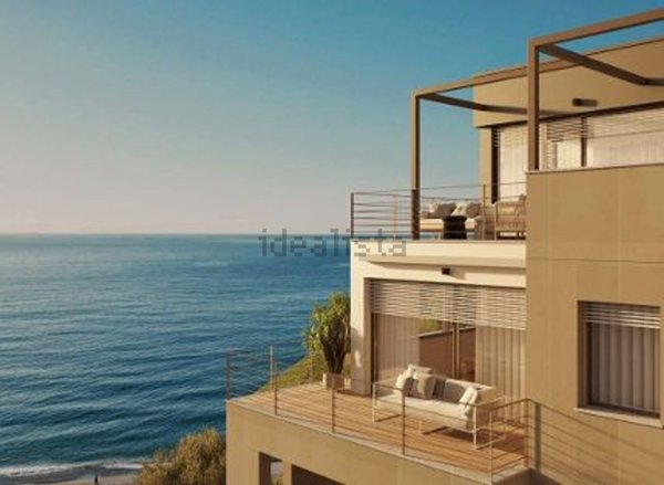 appartamento in vendita a Celle Ligure in zona Costa
