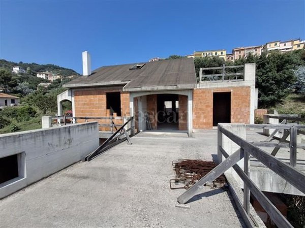 casale in vendita a Celle Ligure
