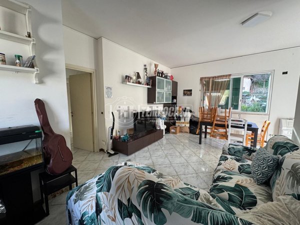 appartamento in vendita a Celle Ligure in zona Sanda