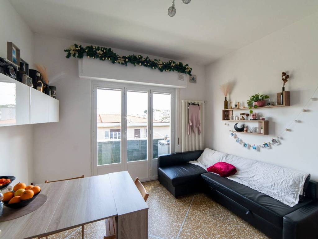 appartamento in vendita a Celle Ligure in zona Pecorile