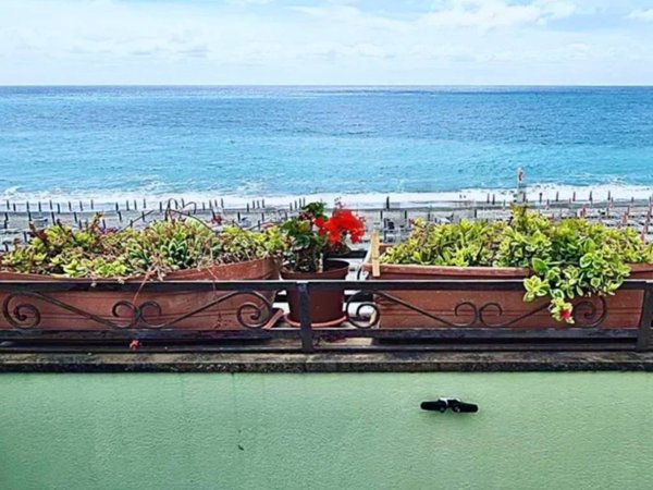 appartamento in vendita a Celle Ligure in zona Pecorile