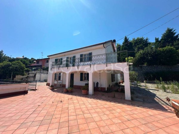 casa indipendente in vendita a Celle Ligure