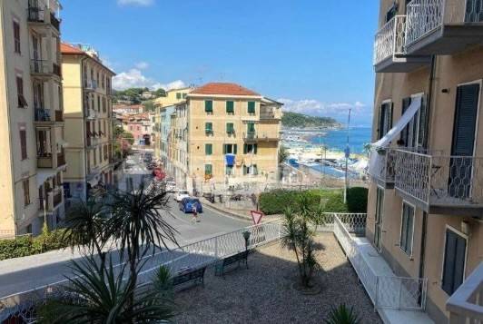 appartamento in vendita a Celle Ligure in zona Pecorile