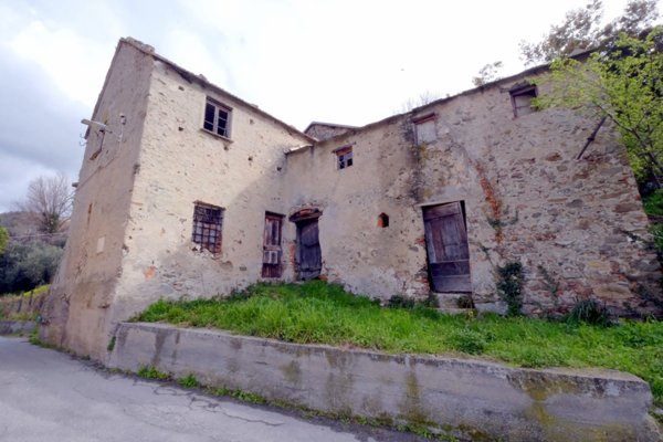 casa indipendente in vendita a Celle Ligure