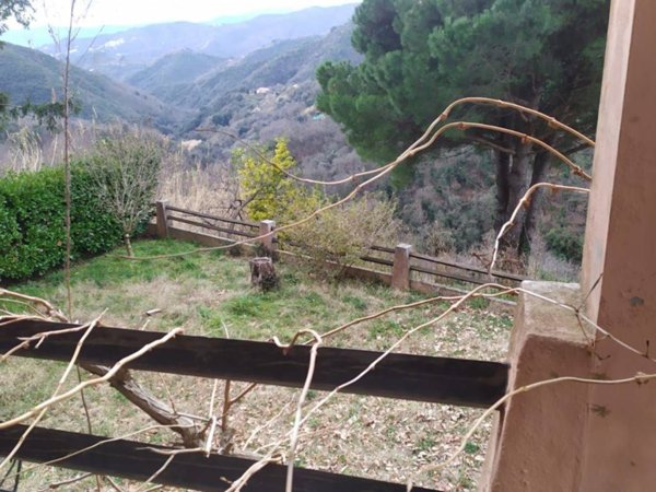 casa indipendente in vendita a Celle Ligure in zona Sanda