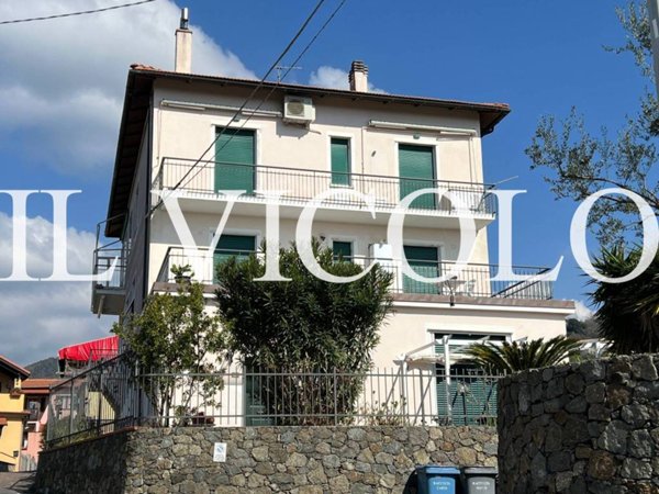 appartamento in vendita a Celle Ligure in zona Pecorile
