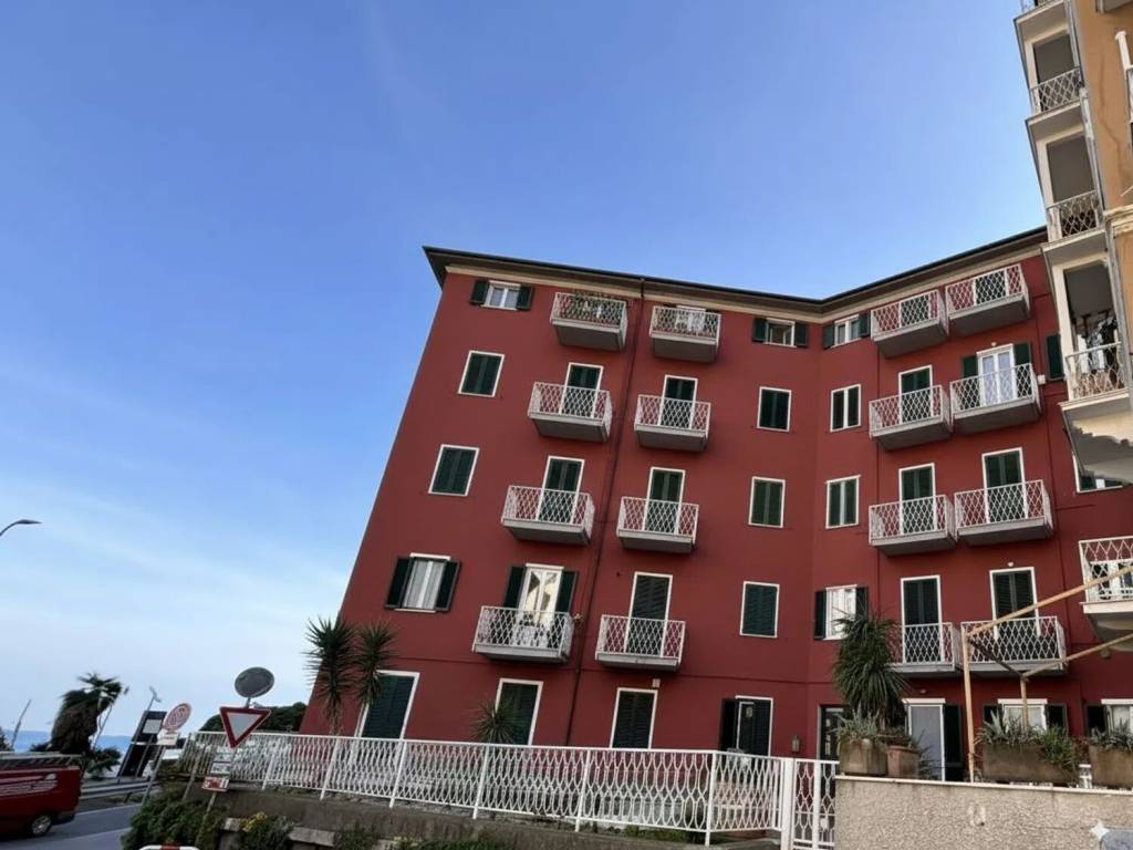appartamento in vendita a Celle Ligure