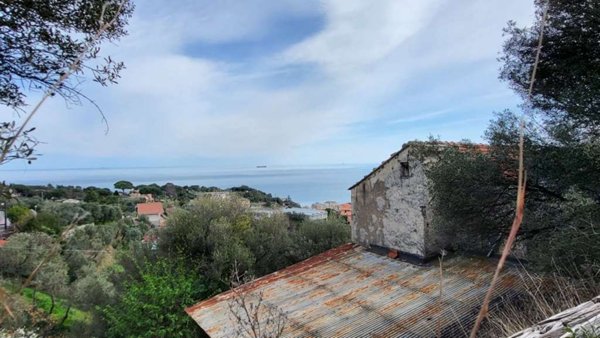 casa indipendente in vendita a Celle Ligure